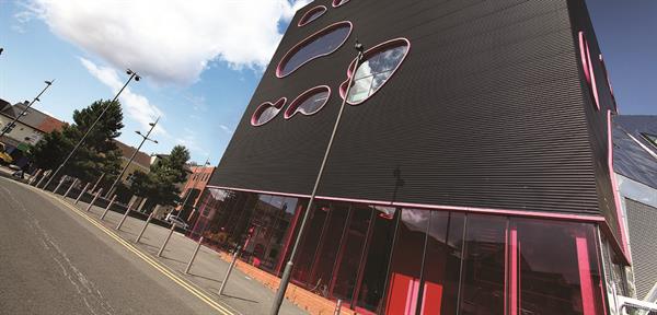 C6-outside.jpg C6-outside.jpg