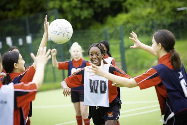 Y7_Netball_2022_009.3000px.jpg